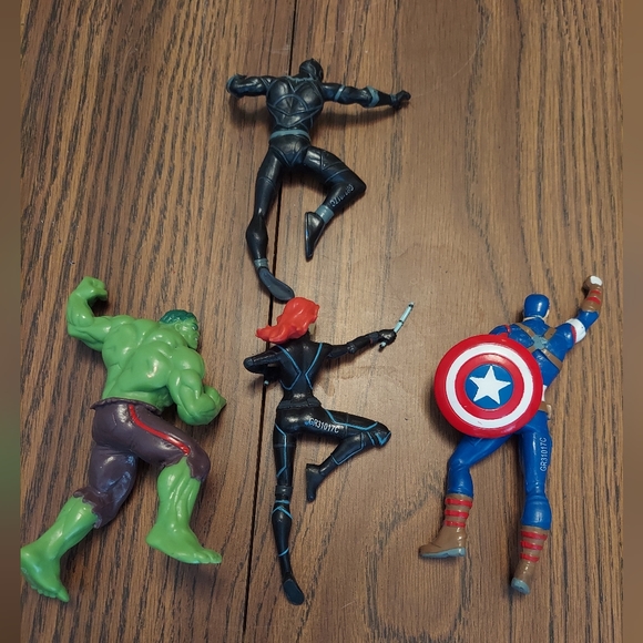 6" 4 Rubber Action Marvel Action Figures (Hulk, Captain America, Black  GR31017C - Picture 6 of 11
